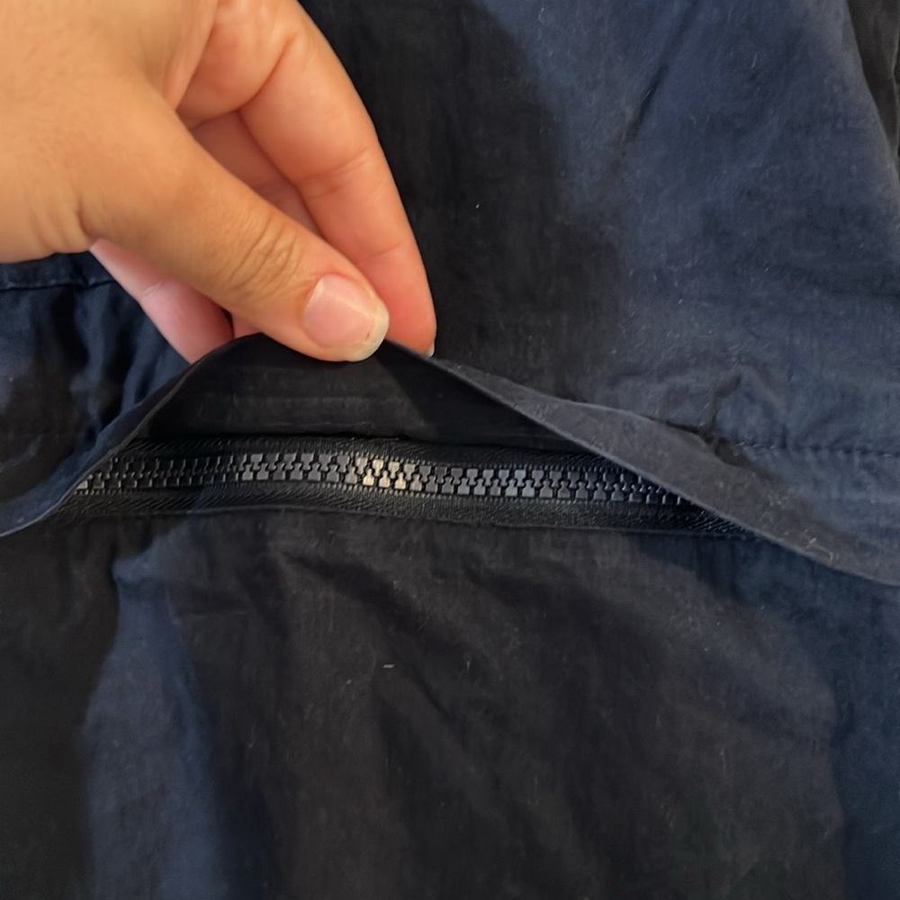 Nautica Men's Dark Cargo Pants - Picture 4 of 9